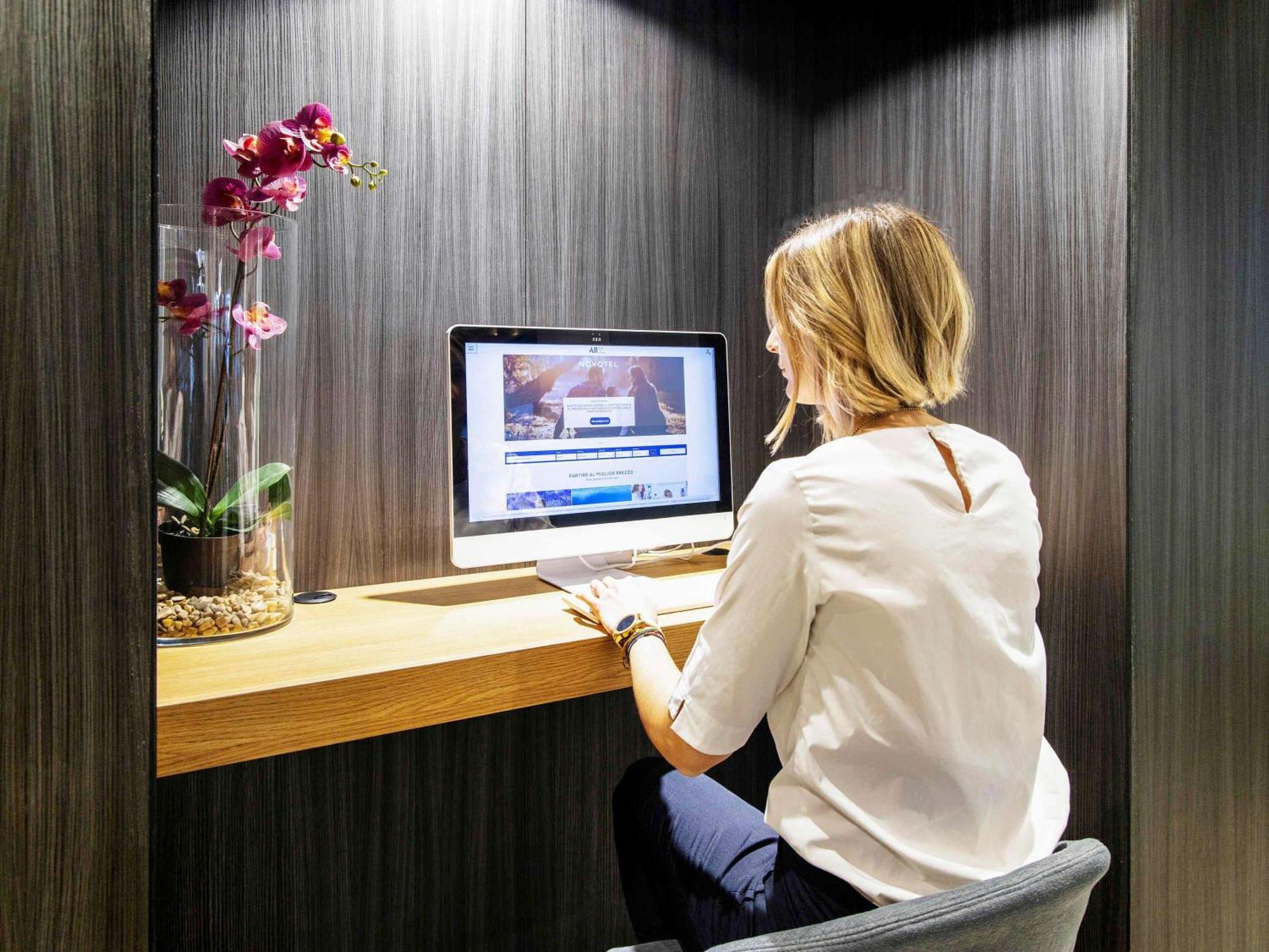 Novotel Centro Hotel 4*
